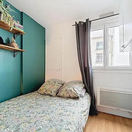 Cosy Duplex Close To Notre Dame 아파트